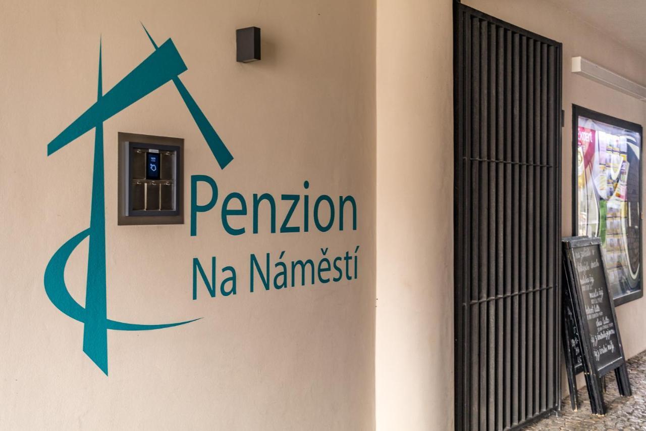 Penzion Na Namesti Двур-Кралове-над-Лабем Екстер'єр фото